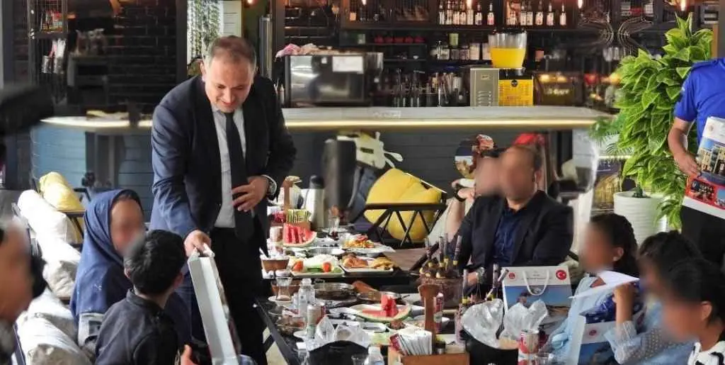 Koruyucu Aile Çocuklarına Kars Açık Cezaevinden Duygu Dolu Sürpriz Kars Açık Ceza İnfaz Kurumu’ndan Koruyucu Aile Haftasında Anlamlı Etkinlik