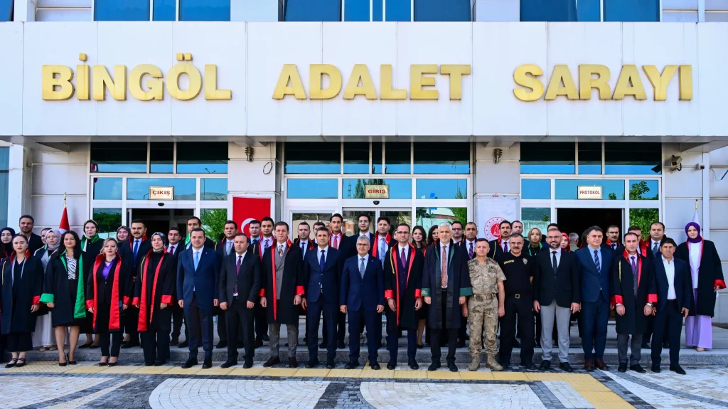 Bingöl Adliyesinde 2026-2027 Adli Yılı Açılış Töreni Gerçekleştirildi Bingöl Adliyesinde 2026-2027 Adli Yılı Açılış Töreni Gerçekleştirildi